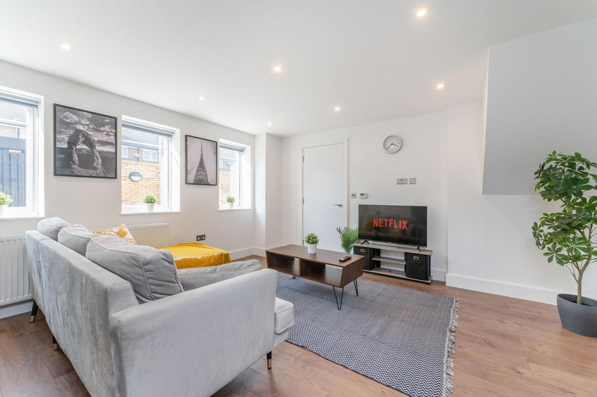 Modern London Home - 2 Bedrooms 2 Bath - Battersea, Vauxhall & Nine Elms Station מראה חיצוני תמונה